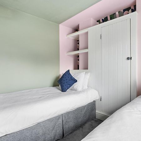 Harbour Court Plymouth - Free Parking - Tucked Away On The Barbican With Courtyard - By Ocean City Retreats Buitenkant foto