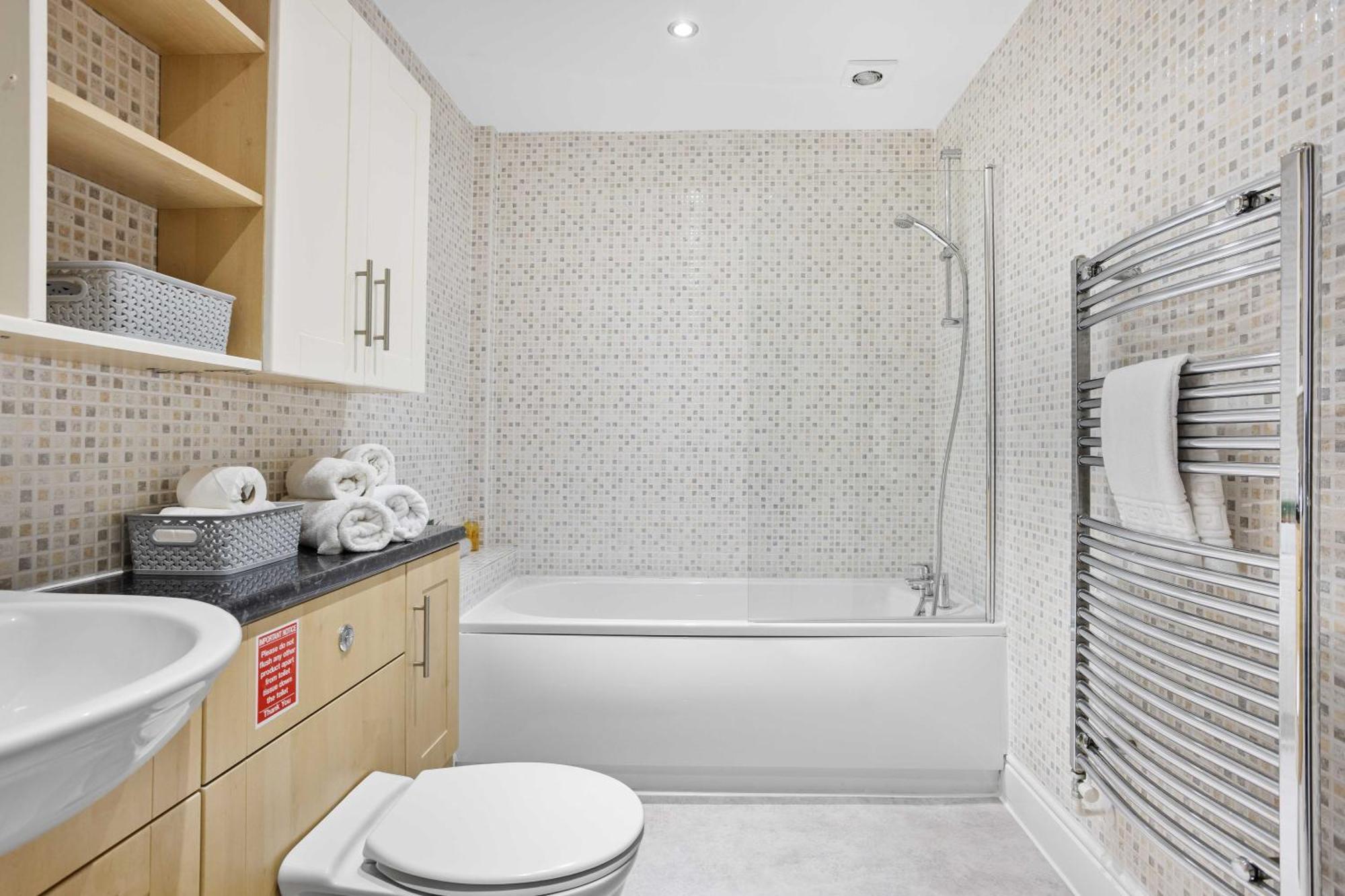 Harbour Court Plymouth - Free Parking - Tucked Away On The Barbican With Courtyard - By Ocean City Retreats Buitenkant foto